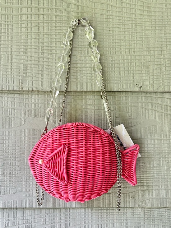Tommy Bahama Handbags - Tommy Bahama Wicker Woven Whimsical Novelty Fish Crossbody Bag |Pink NWT